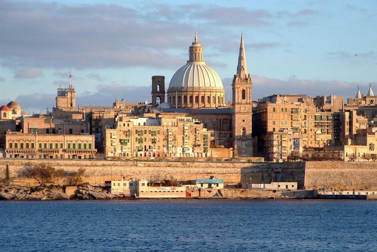 Chic 2Br Penthouse Steps From The Promenade Apartment Sliema Luaran gambar
