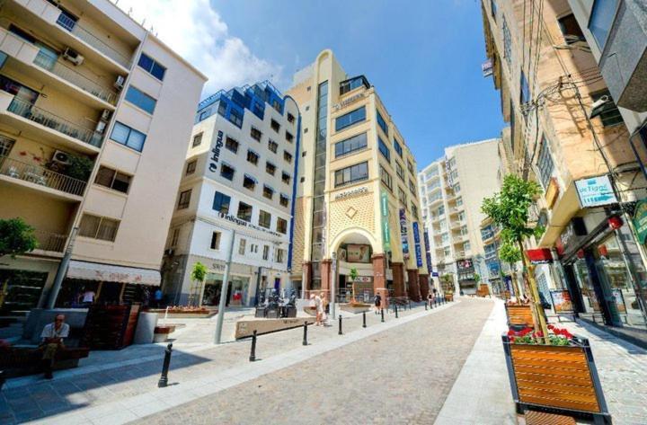 Chic 2Br Penthouse Steps From The Promenade Apartment Sliema Luaran gambar