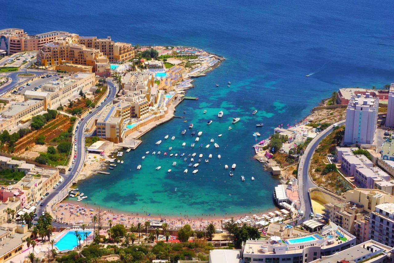 Chic 2Br Penthouse Steps From The Promenade Apartment Sliema Luaran gambar