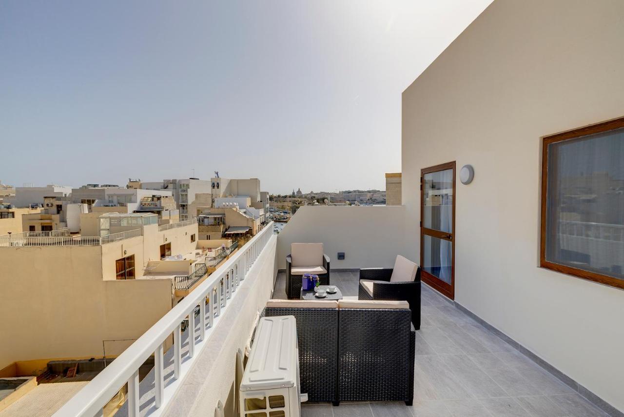 Chic 2Br Penthouse Steps From The Promenade Apartment Sliema Luaran gambar