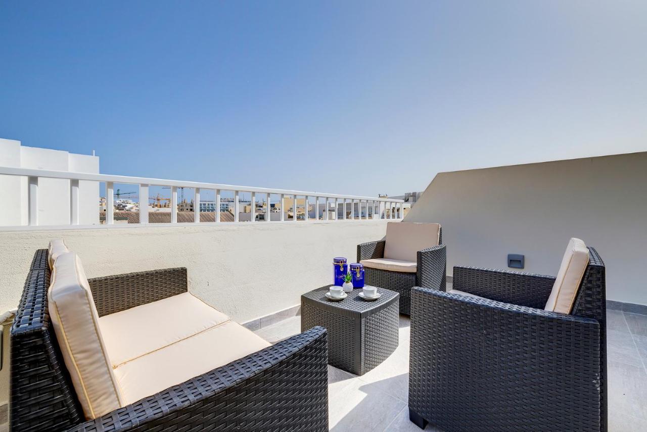 Chic 2Br Penthouse Steps From The Promenade Apartment Sliema Luaran gambar